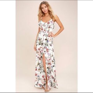 LULUS FLORAL MAXI DRESS